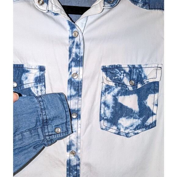 Forever 21 Womens Sz Small Denim / Chambray Pearl Snap Acid Wash Long Sleeve Top - Picture 6 of 8